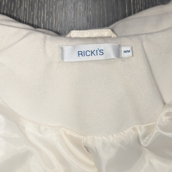 Elegant Winter Pea Coat Creme Coloured Ricki's Size Medium - Picture 2 of 7